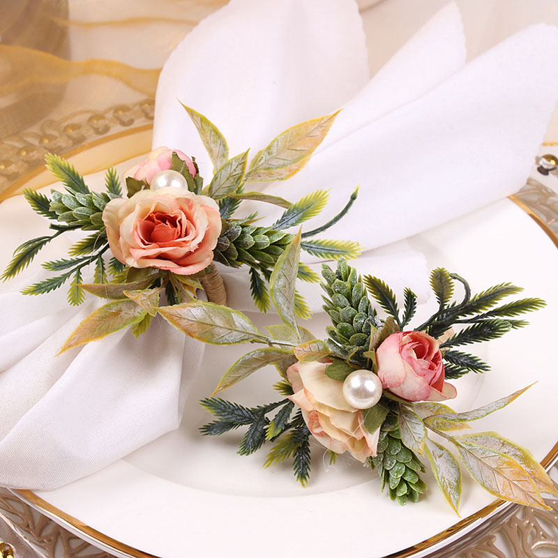 Party Event Supplier - ホテルのイベント用ナプキンリングホルダー、バラと松の円錐形の小道具の装飾、結婚披露宴、クリスマスのダイニングテーブル、サプライヤー、1個